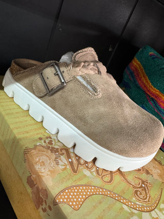 Cali Very G Taupe Platform Mule