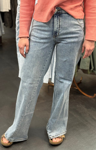 Cassi Judy Blue Retro Skewed Flare
