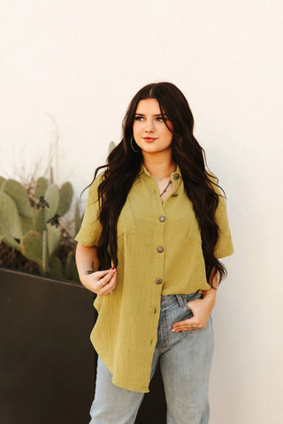 Rodeo Grounds Verde Button Up